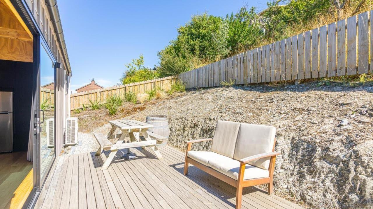 Picture Perfect - Queenstown Holiday Home Bagian luar foto