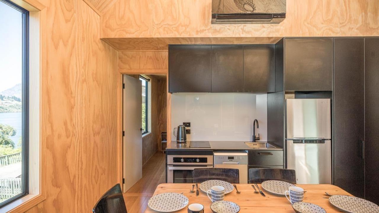 Picture Perfect - Queenstown Holiday Home Bagian luar foto